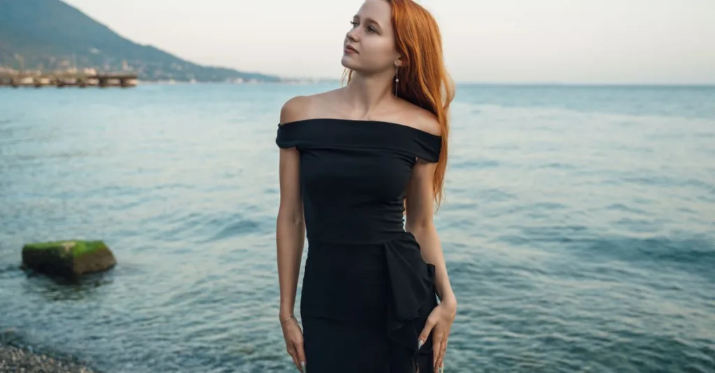 découvrez nos conseils pour porter une robe longue quand vous êtes petite et mettre en valeur votre silhouette avec style et élégance.